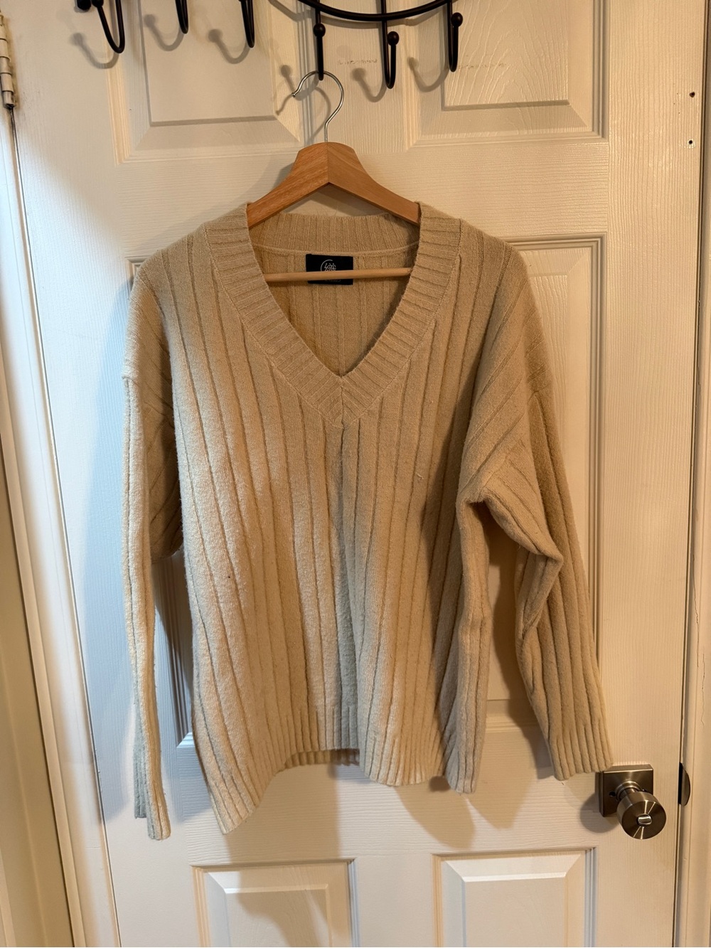 Men's V-Neck Ribbed Sweater - Beige